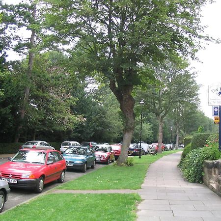 The Dales Bed and Breakfast Harrogate Esterno foto