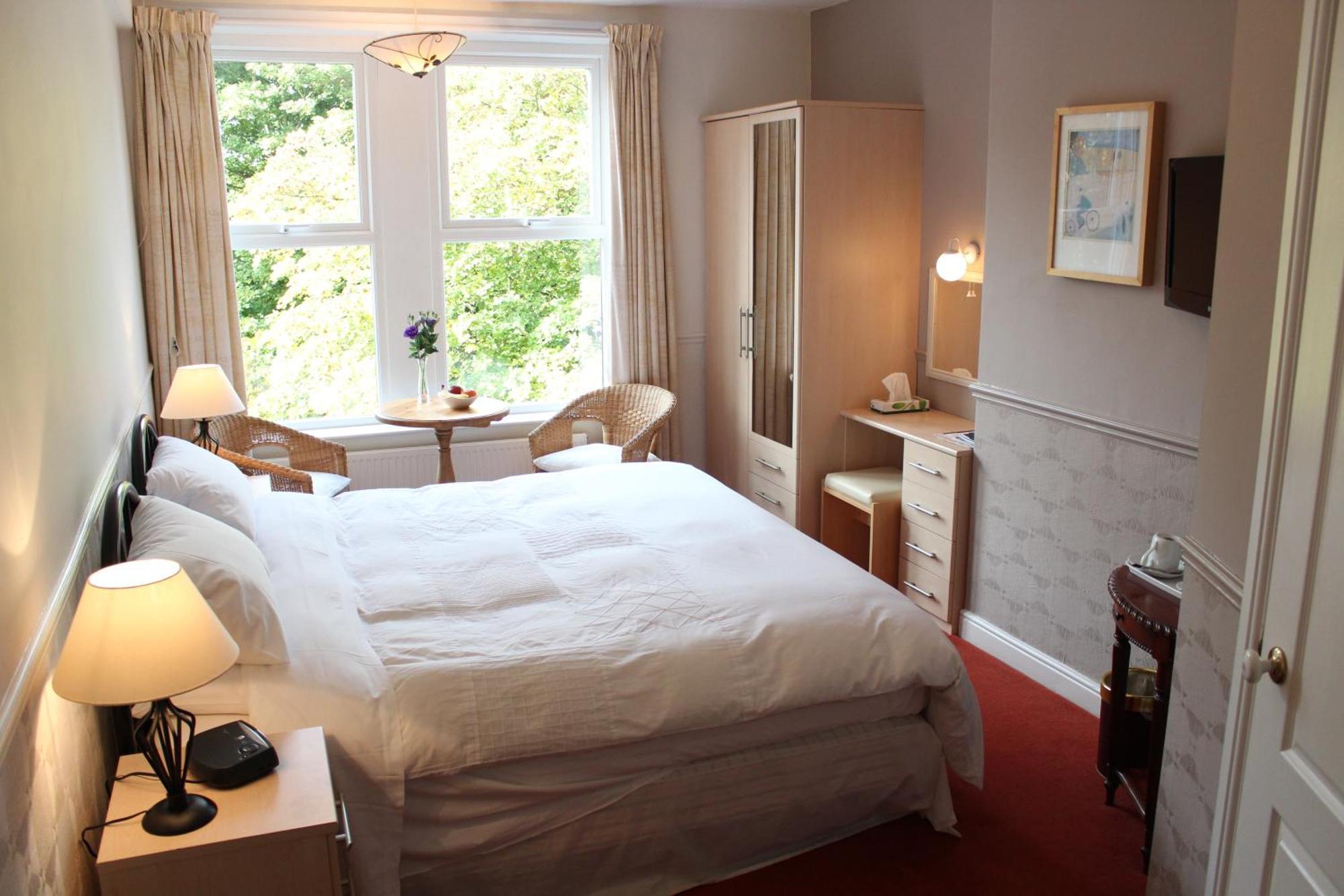 The Dales Bed and Breakfast Harrogate Esterno foto