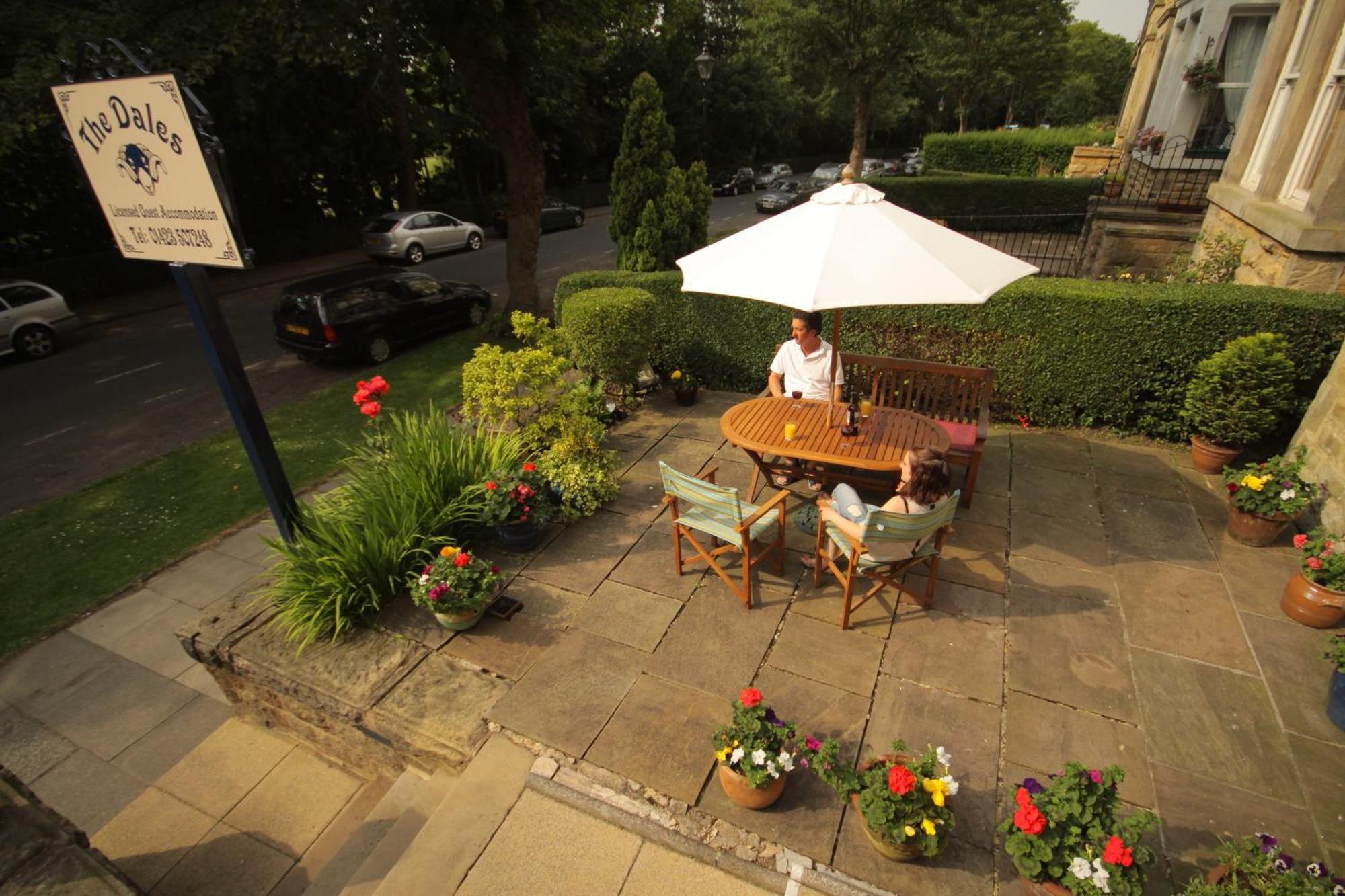 The Dales Bed and Breakfast Harrogate Esterno foto